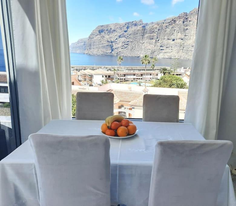 Amazing View Los Gigantes & La Gomera Daire Acantilado de los Gigantes Dış mekan fotoğraf